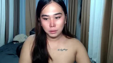 Snapshot of dreammegan chatting on 09/23/25, 09:29 Stacy DONT FORGET TO FOLLOW ME AND THUMBS UP my wife samgrg2 online show from 09/23/25, 09:29