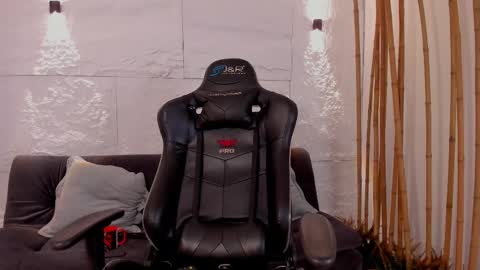 cris online show from 02/13/25, 03:14