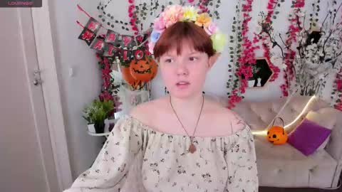Luna online show from 10/24/25, 08:27