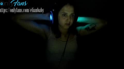 Snapshot of dreams_elian_moore chatting on 06/07/26, 08:18 Elian Moreno Moore. online show from 06/07/26, 08:18