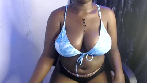 Snapshot of dreamy_wetpussy chatting on 04/08/26, 07:47 BEAUTY online show from 04/08/26, 07:47