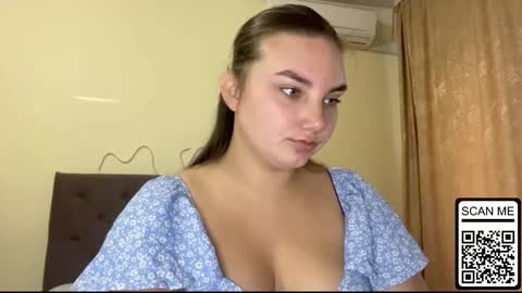 Snapshot of dreamyblushfairy chatting on 09/09/25, 07:19 Mila online show from 09/09/25, 07:19