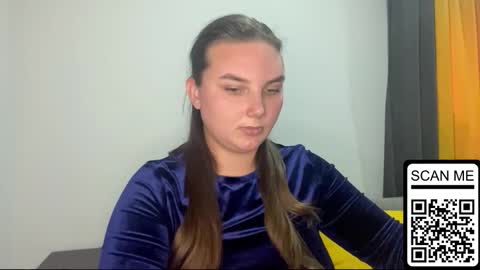 Snapshot of dreamyblushfairy chatting on 09/29/25, 02:33 Mila online show from 09/29/25, 02:33