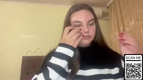 Snapshot of dreamyblushfairy chatting on 10/08/25, 07:00 Mila online show from 10/08/25, 07:00