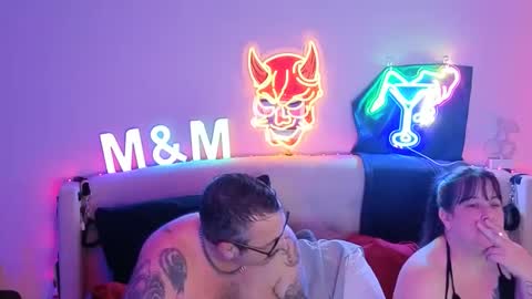 DreamyCouple01 online show from 05/18/26, 10:04