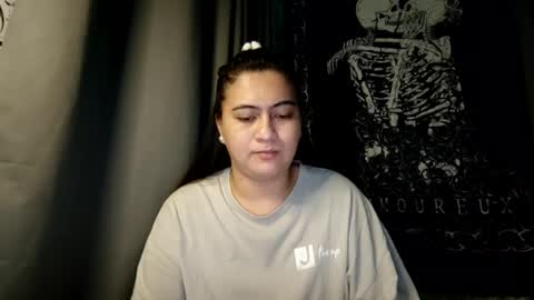 Snapshot of dreamycreamyst chatting on 01/12/25, 04:31 dreamycreamyst online show from 01/12/25, 04:31