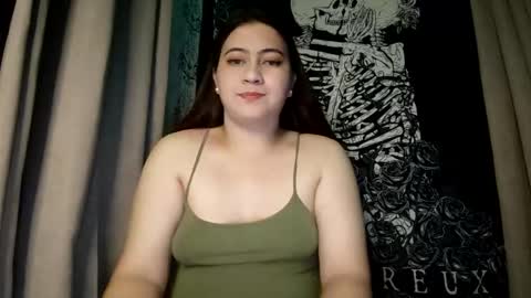 Snapshot of dreamycreamyst chatting on 02/17/25, 12:16 dreamycreamyst online show from 02/17/25, 12:16