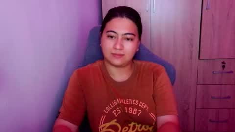 Snapshot of dreamycreamyst chatting on 04/18/26, 04:49 dreamycreamyst online show from 04/18/26, 04:49