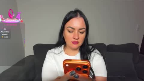 dreamyhousewife1 online show from 11/14/25, 07:23