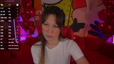 Lina online show from 02/18/25, 07:32