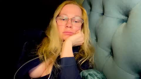 Kate online show from 10/20/25, 06:30