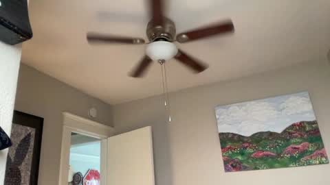 RIRI OR DREAMY online show from 12/17/24, 09:16