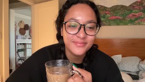 RIRI OR DREAMY online show from 12/22/24, 04:48