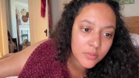 RIRI OR DREAMY online show from 01/29/25, 08:04