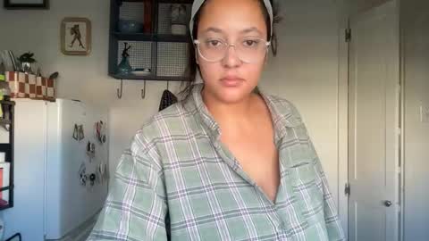 RIRI OR DREAMY online show from 02/07/26, 04:33