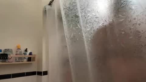 RIRI OR DREAMY online show from 03/04/26, 09:54