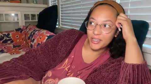 RIRI OR DREAMY online show from 04/10/26, 01:49