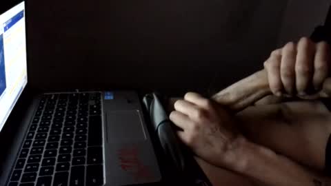 Snapshot of drew916627666 chatting on 03/27/26, 02:28 drew916627666 online show from 03/27/26, 02:28