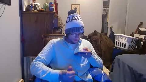 drewyurmom5633 online show from 12/05/24, 04:53