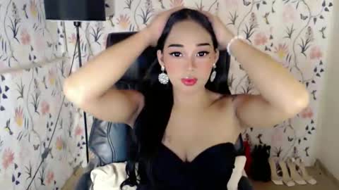 Dreyana online show from 09/18/25, 10:17