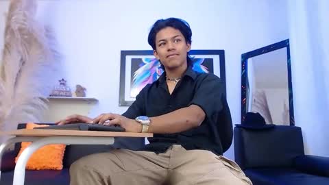 Snapshot of dreyk20 chatting on 09/12/25, 01:44 Dreyk online show from 09/12/25, 01:44