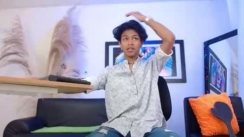 Snapshot of dreyk20 chatting on 10/09/25, 02:15 Dreyk online show from 10/09/25, 02:15