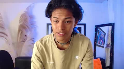 Snapshot of dreyk20 chatting on 10/11/25, 02:04 Dreyk online show from 10/11/25, 02:04