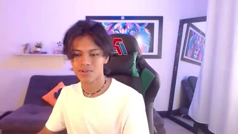 Snapshot of dreyk20 chatting on 10/24/25, 01:51 Dreyk online show from 10/24/25, 01:51