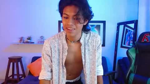 Snapshot of dreyk20 chatting on 10/28/25, 02:31 Dreyk online show from 10/28/25, 02:31