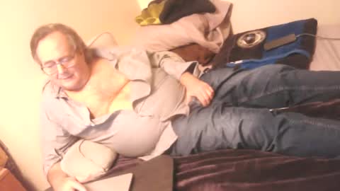 Snapshot of drfeelgood777 chatting on 02/15/26, 04:53 Dr. Feelgood online show from 02/15/26, 04:53