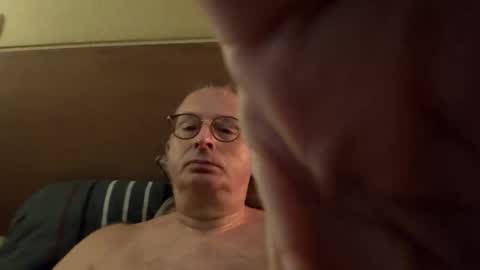 Snapshot of drift6 chatting on 11/17/25, 11:32 drift6 online show from 11/17/25, 11:32