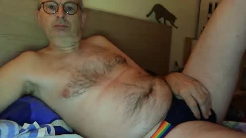 Snapshot of drift6 chatting on 12/21/25, 10:50 drift6 online show from 12/21/25, 10:50