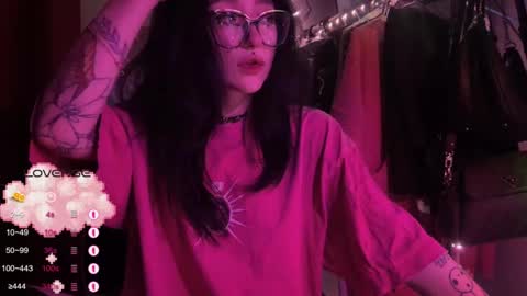 Tara  Sonny online show from 12/16/25, 03:33