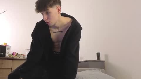 Mark online show from 01/12/26, 02:44