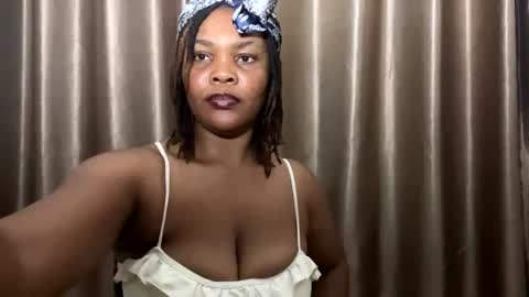 Snapshot of drip_queenxx1 chatting on 07/12/26, 06:21 drip_queenxx1 online show from 07/12/26, 06:21