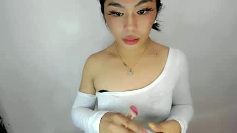 miss. Erika online show from 09/28/25, 11:04