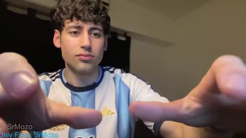 Snapshot of drmozo chatting on 04/21/26, 02:15 Alexander online show from 04/21/26, 02:15