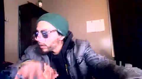 Snapshot of drogoloko233 chatting on 02/01/26, 11:36 drogo lpkp online show from 02/01/26, 11:36