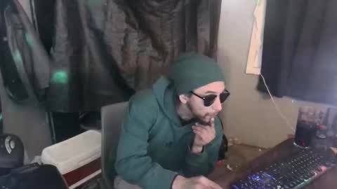 Snapshot of drogoloko233 chatting on 02/21/26, 04:24 drogo lpkp online show from 02/21/26, 04:24