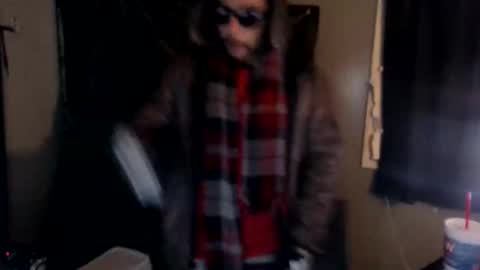 Snapshot of drogoloko233 chatting on 02/24/26, 03:04 drogo lpkp online show from 02/24/26, 03:04