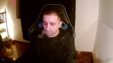 Snapshot of droooooones chatting on 03/06/25, 11:42 droooooones online show from 03/06/25, 11:42