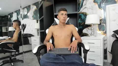 Smith Santiago   online show from 10/30/25, 03:24