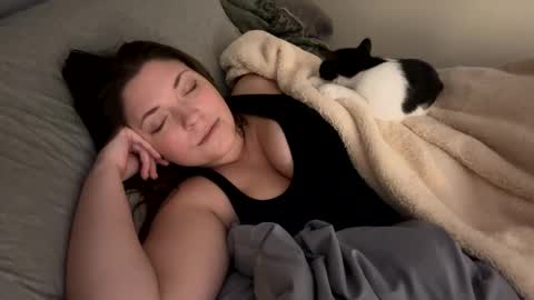 Snapshot of drpxppxr_ chatting on 11/14/25, 03:38 drpxppxr_ online show from 11/14/25, 03:38