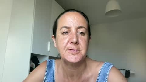 Snapshot of drresa chatting on 07/07/26, 07:23 Dr. Resa online show from 07/07/26, 07:23