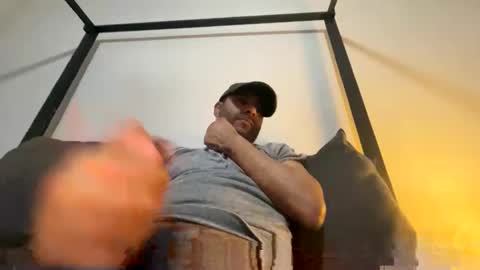 Snapshot of drspunkalott chatting on 12/30/24, 10:32 drspunkalott online show from 12/30/24, 10:32