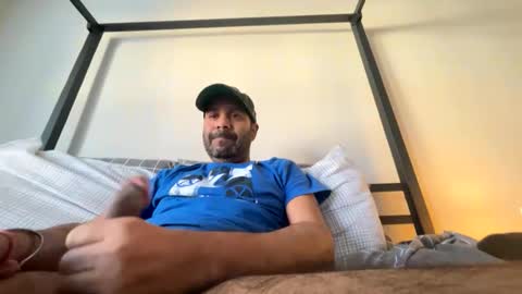 Snapshot of drspunkalott chatting on 01/21/25, 02:48 drspunkalott online show from 01/21/25, 02:48