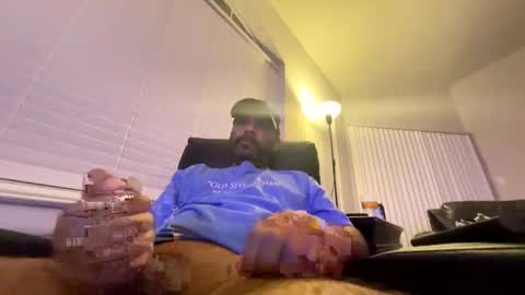 Snapshot of drspunkalott chatting on 02/06/25, 04:21 drspunkalott online show from 02/06/25, 04:21