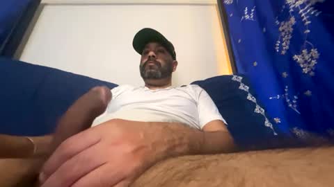 Snapshot of drspunkalott chatting on 09/25/25, 12:25 drspunkalott online show from 09/25/25, 12:25