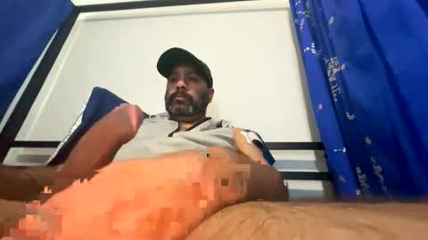 Snapshot of drspunkalott chatting on 10/29/25, 11:17 drspunkalott online show from 10/29/25, 11:17