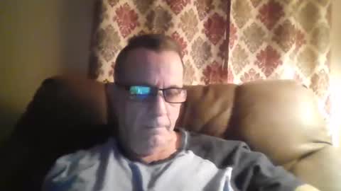 Snapshot of drthick1224 chatting on 12/15/25, 04:50 drthick1224 online show from 12/15/25, 04:50